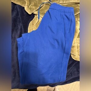 Lululemon joggers size medium